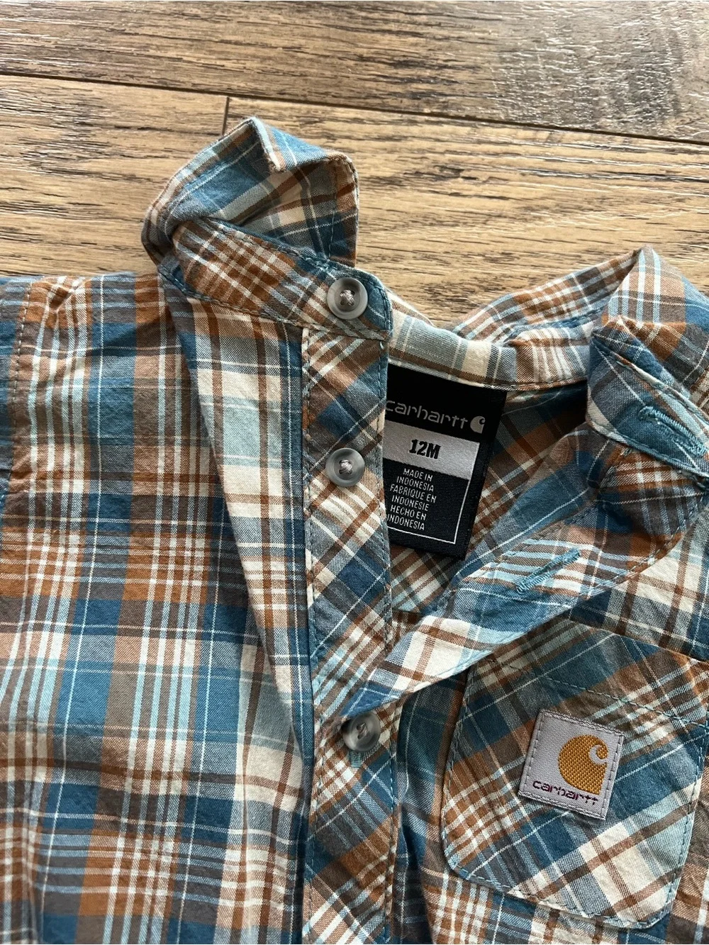 Carhartt plaid button down 12 month short sleeve